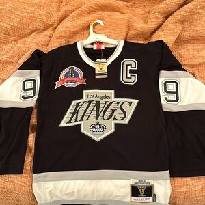 Mitchell and Ness Throwback Wayne Gretzky Los Angeles Kings 1992-93 Jersey